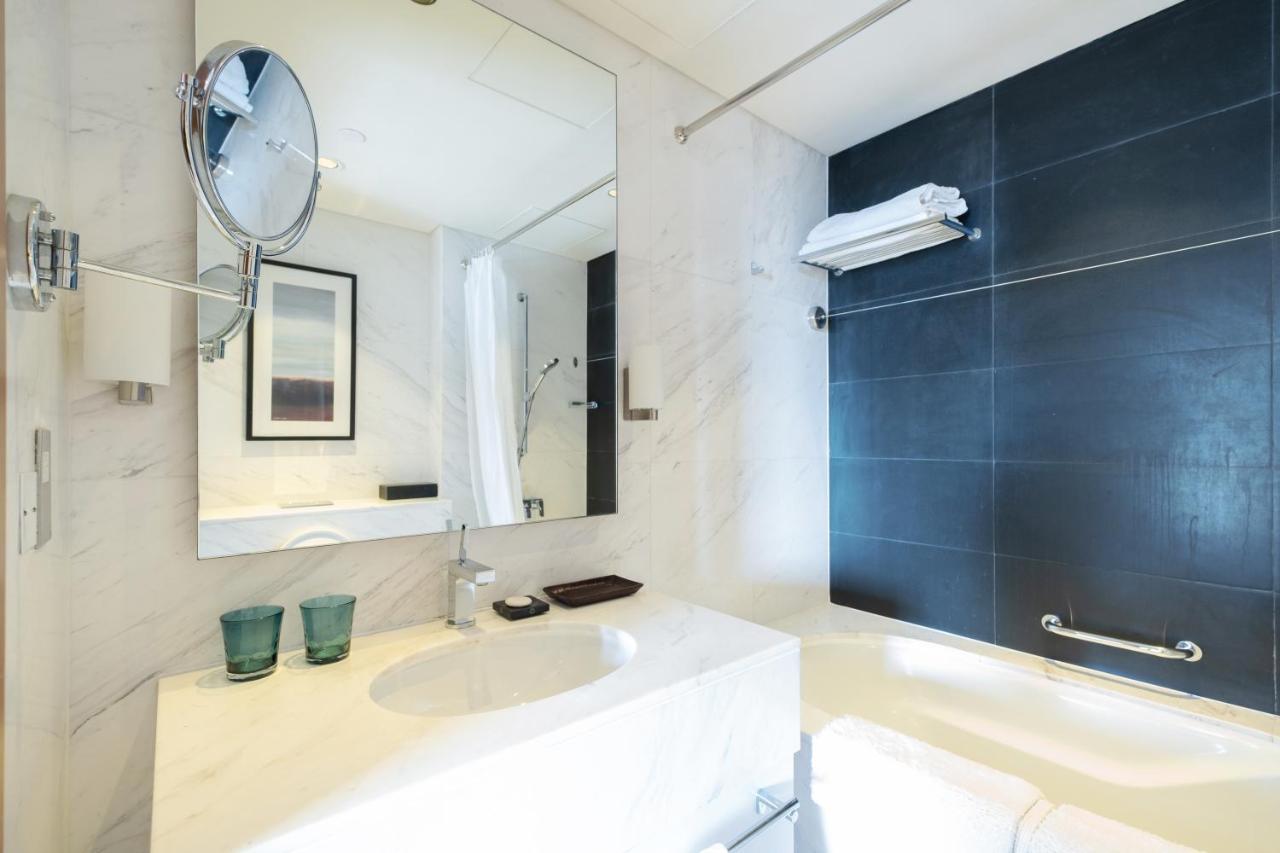 Luxury At Mall Apartment